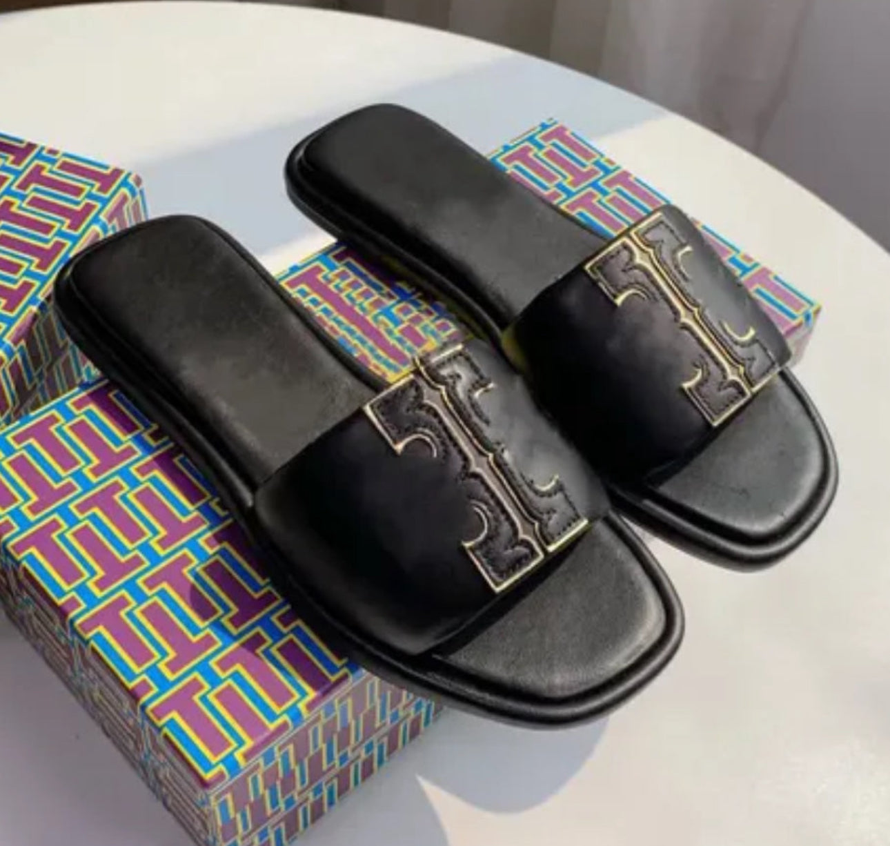 Tary sandal