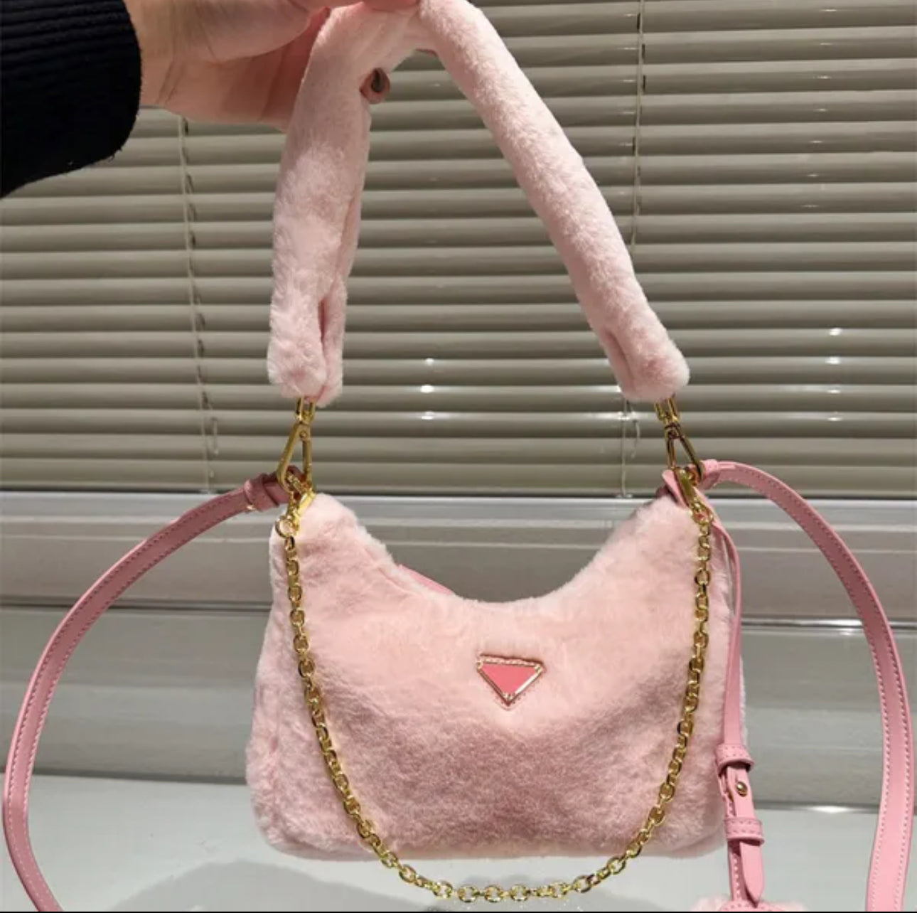 Proda purse