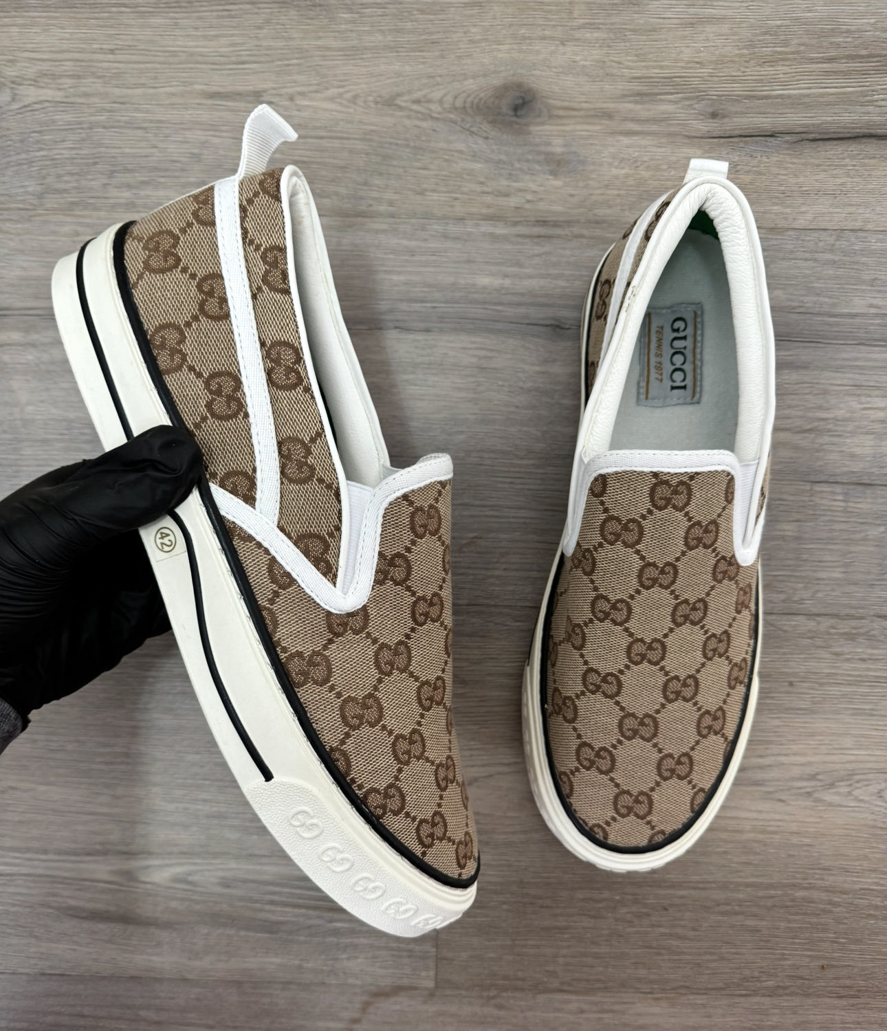 GG slipons