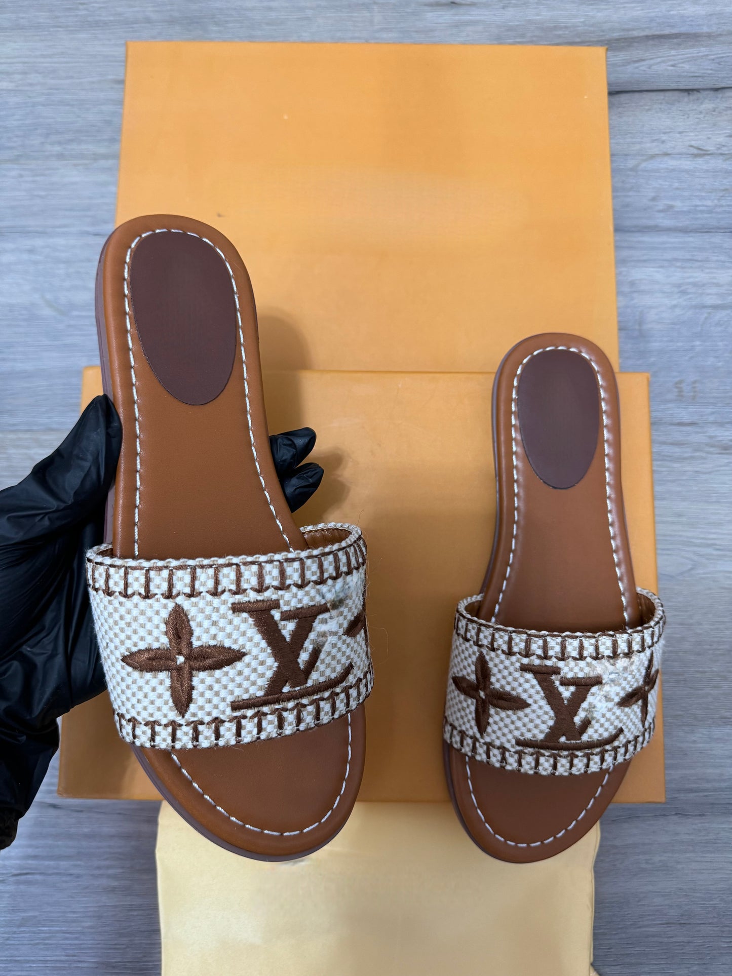 Louie sandals