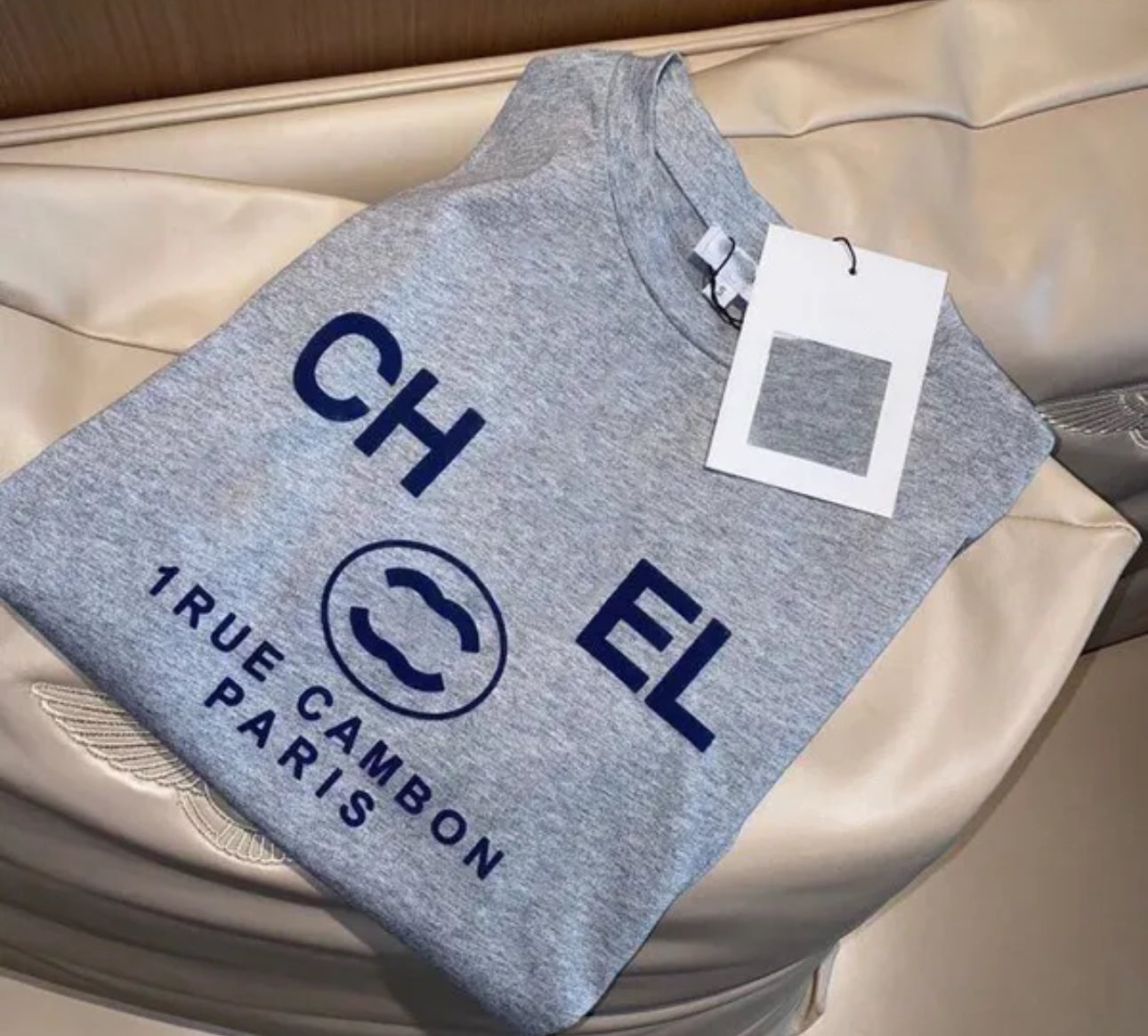 Chonell t shirt