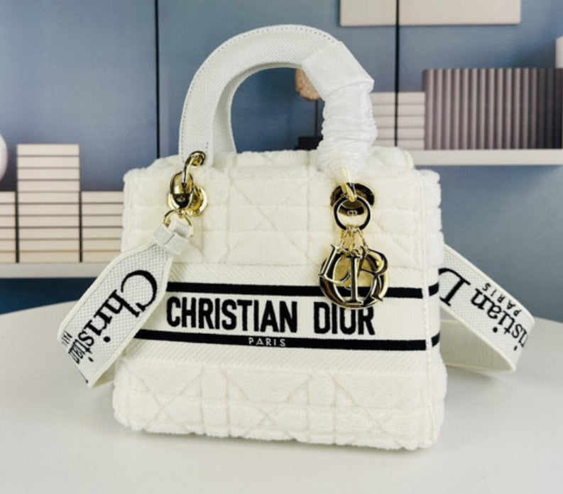 Diorie purse