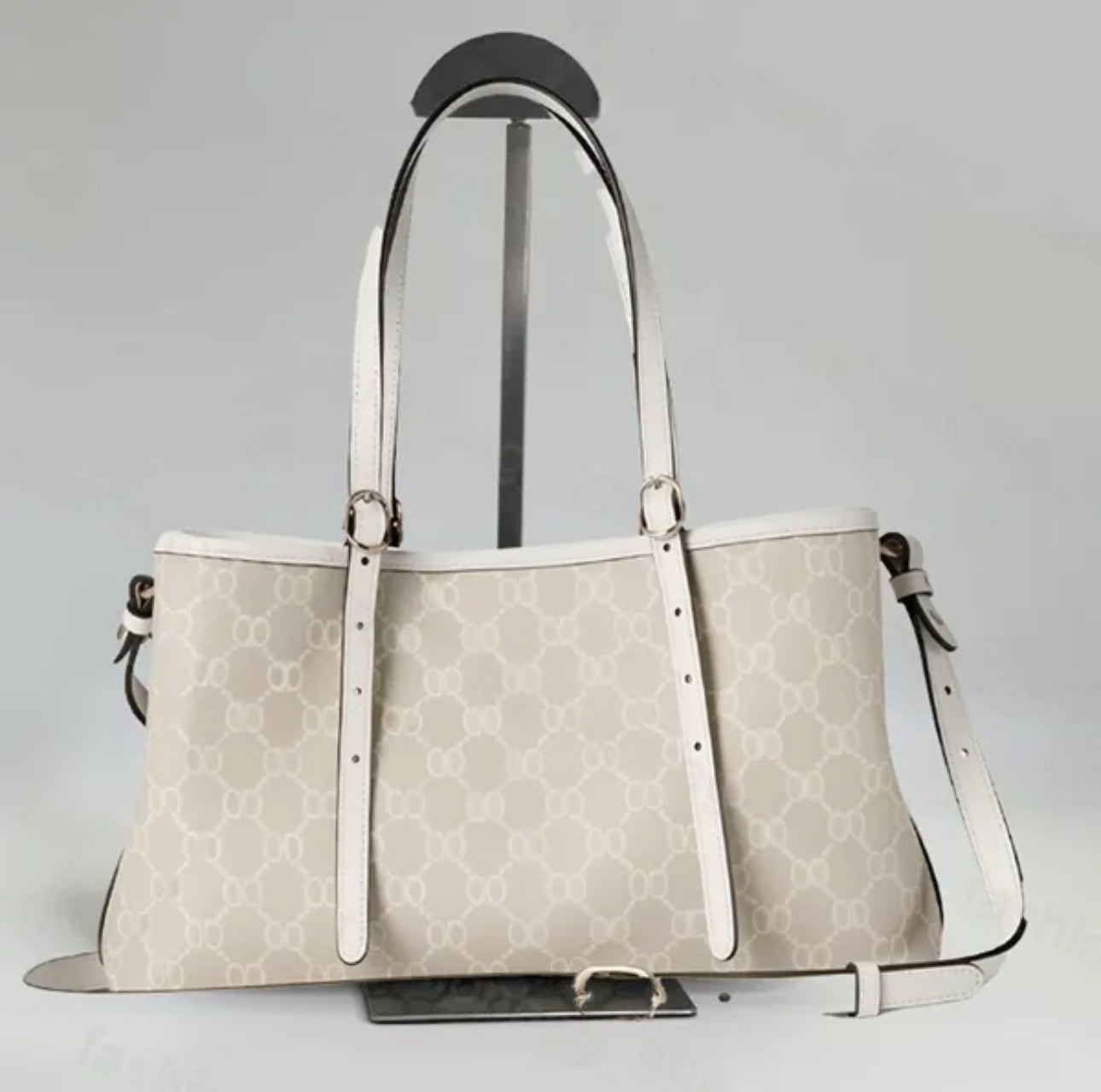 GG purse