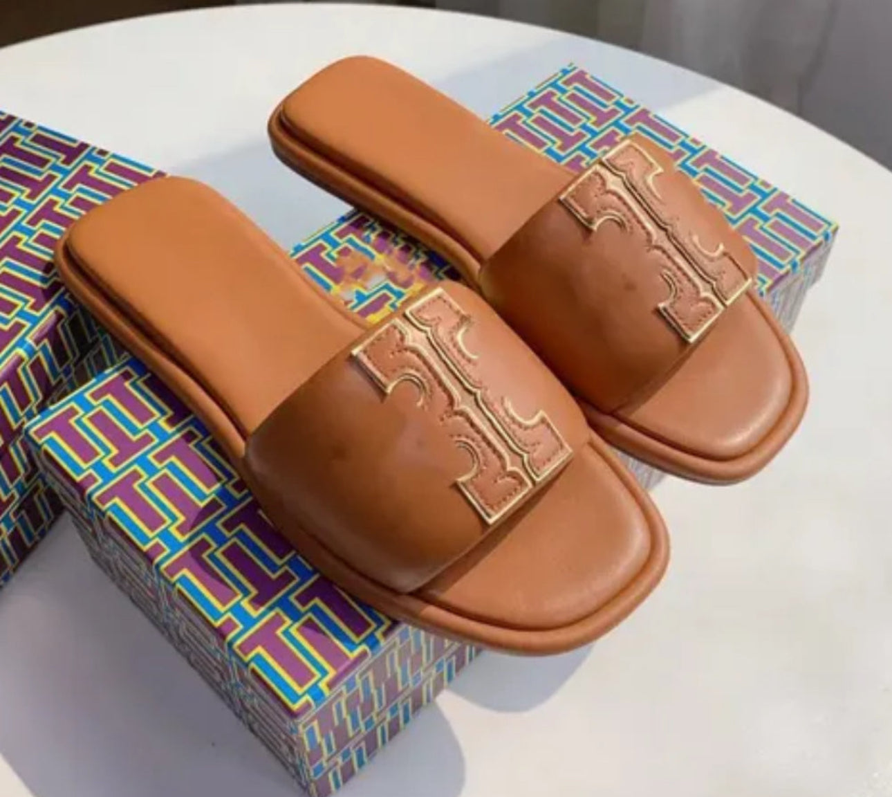 Tary sandal
