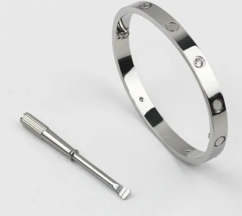 Carter bracelet