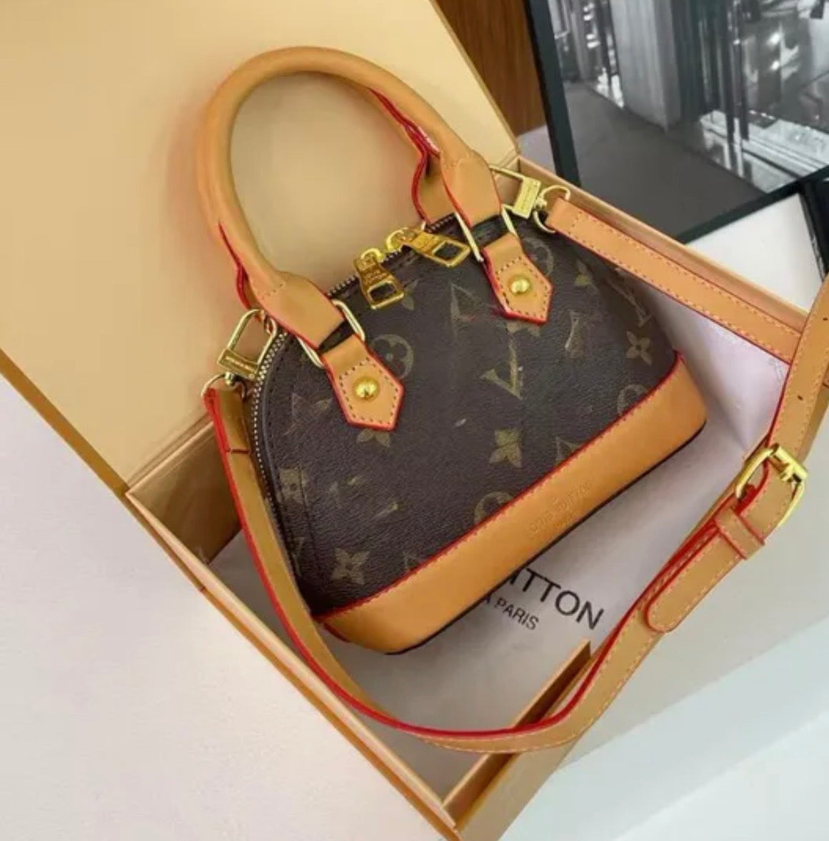 Louie purse