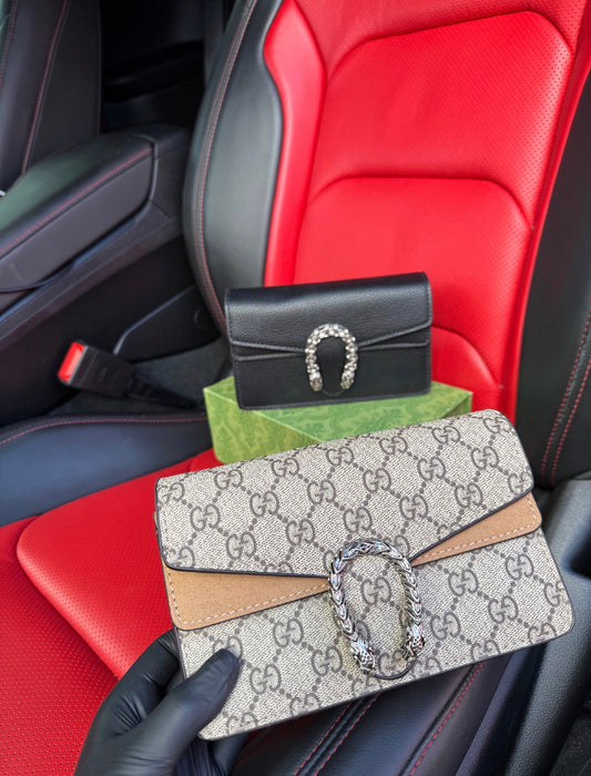 GG purse