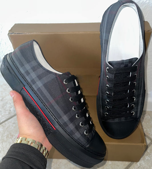 Berry shoes