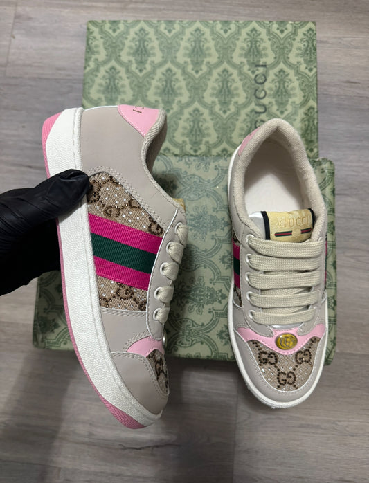 GG pink shoes