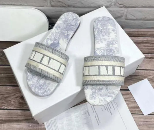 Diorie sandals