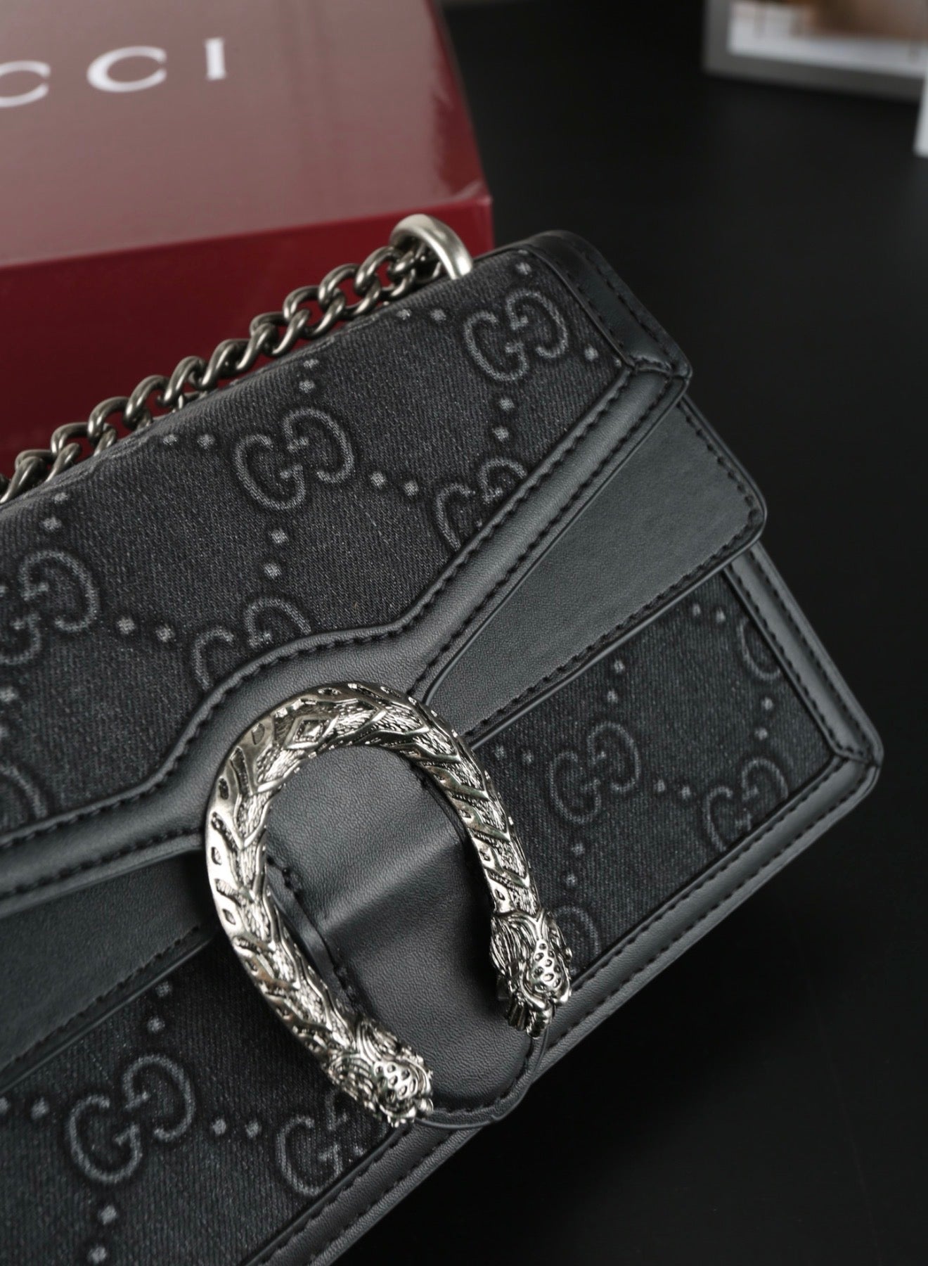 GG purse