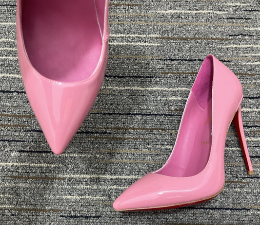 Red bottoms heels