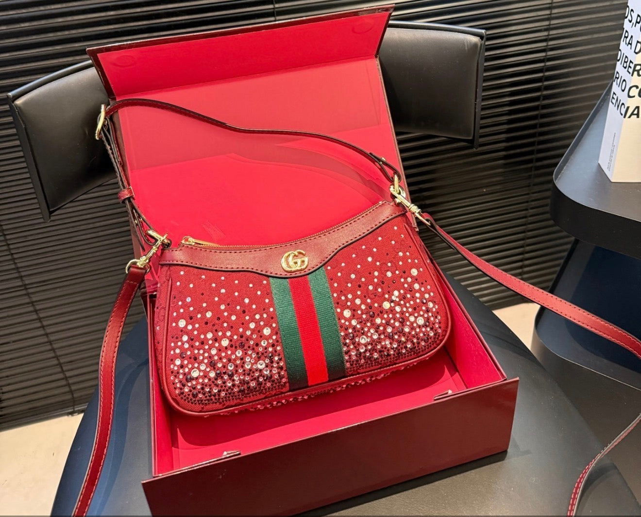 GG purse