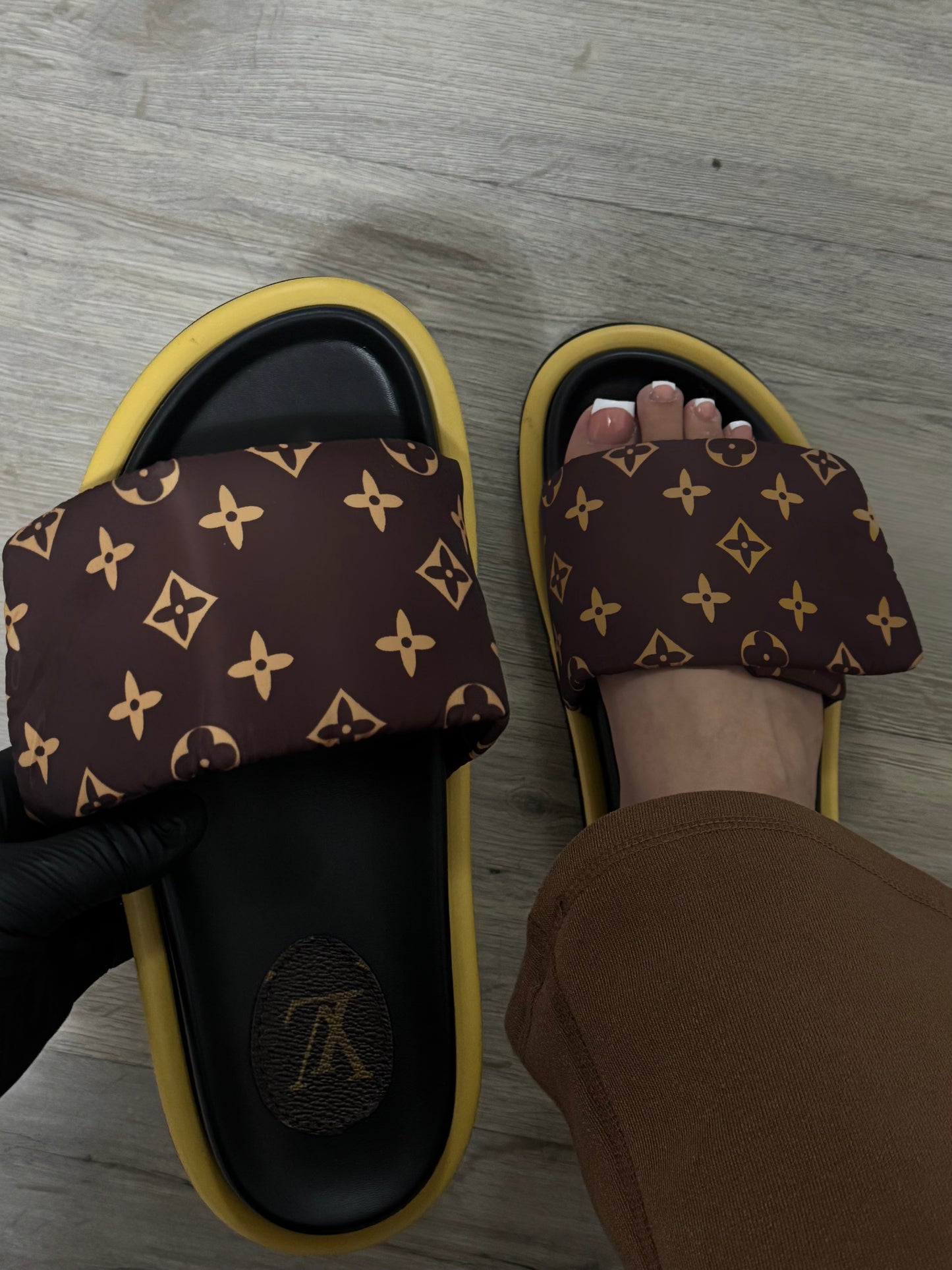 Louie sandals