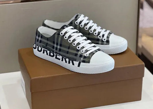 Berry shoes