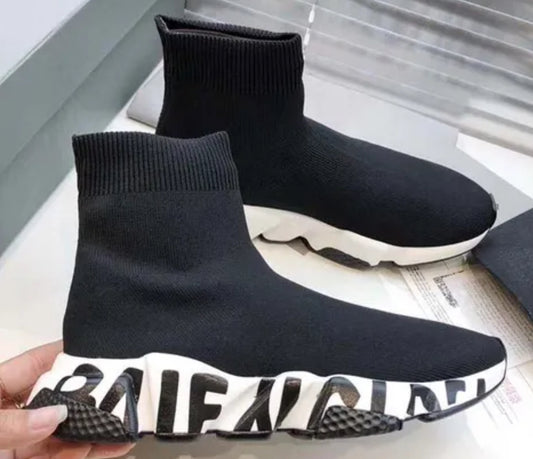 Sock shoes