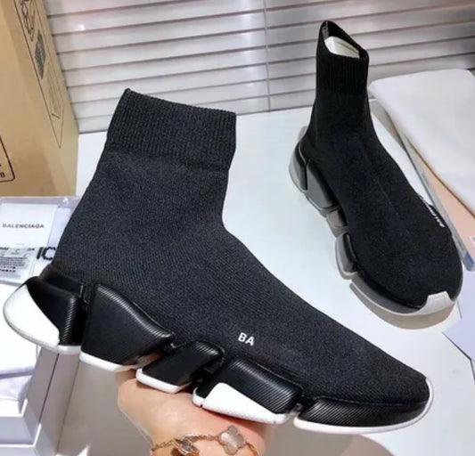 Sock shoes