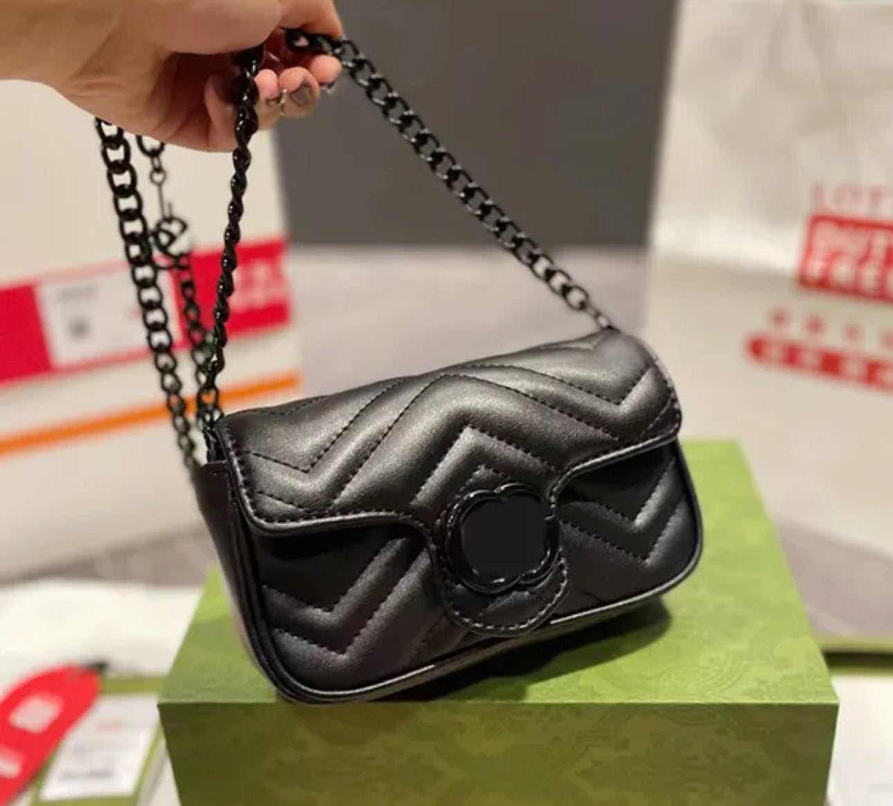 GG purse