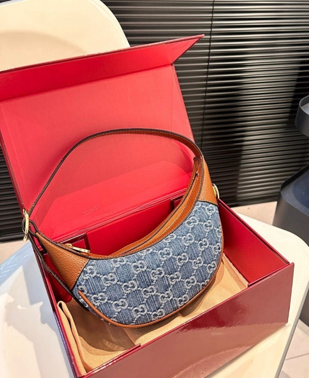 GG purse