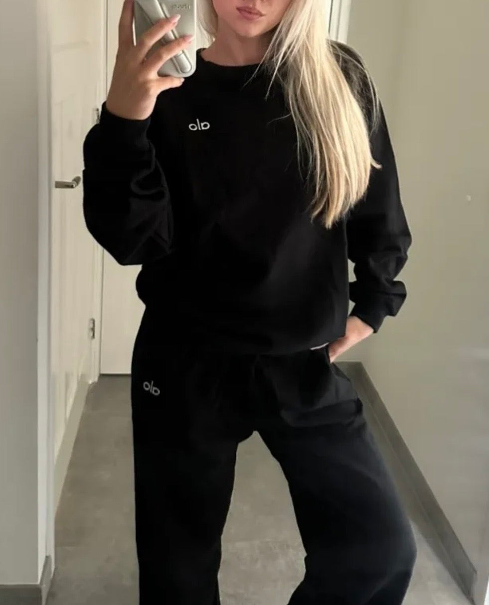 Aloo set (sweater + joggers)