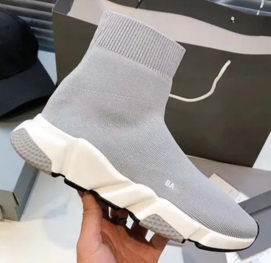 Sock shoes
