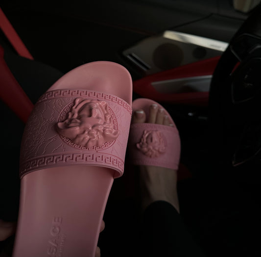 Vershi sandals
