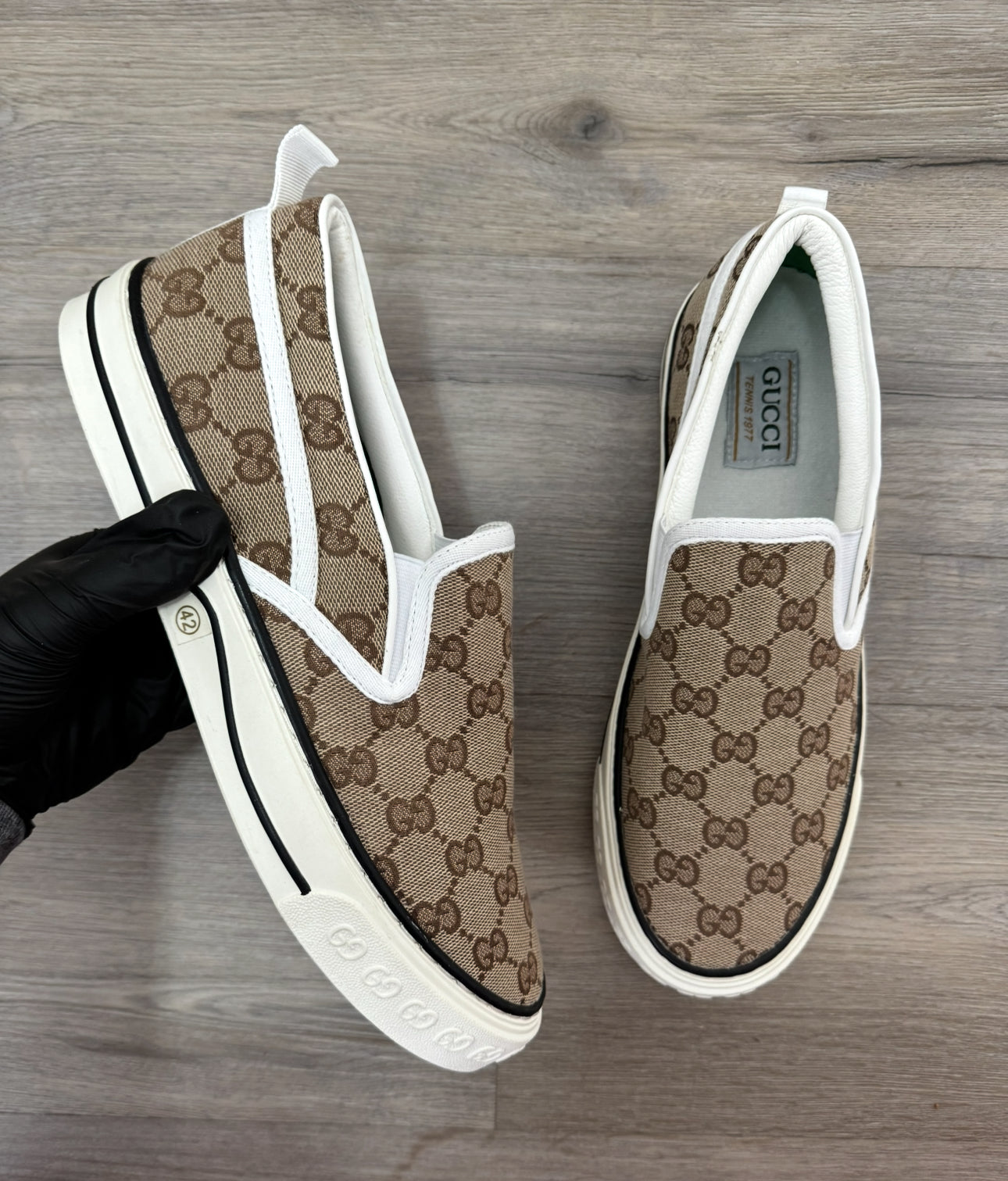 GG slipons