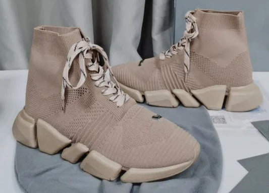 Sock shoes