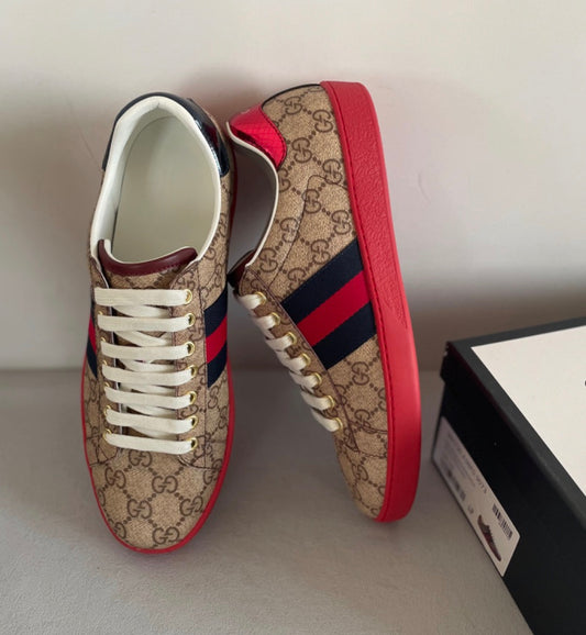 GG shoes