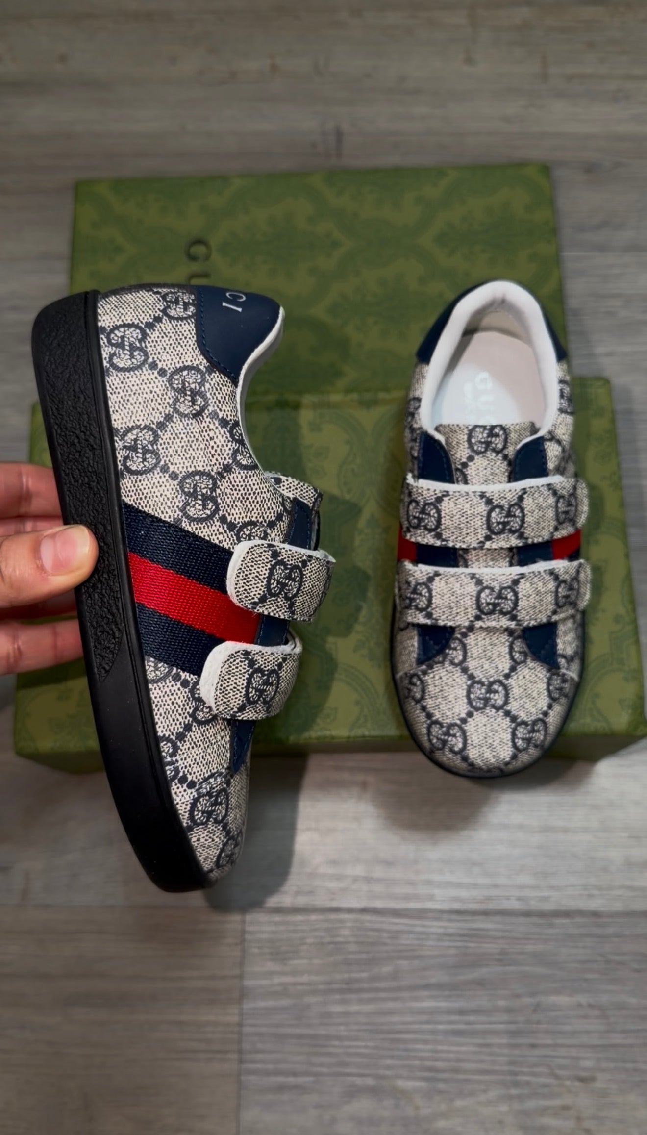 GG kids shoes