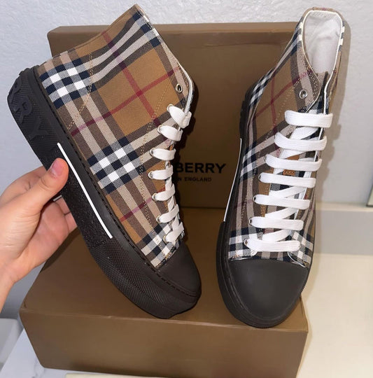 Berry shoes