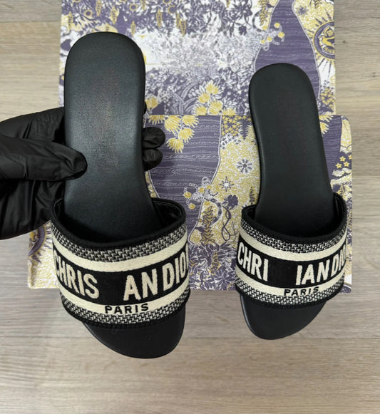 Diorie sandals