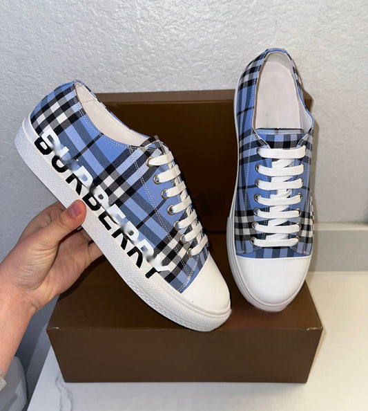 Berry shoes